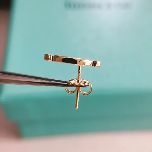 エレガント ティファニー T スマイル ピアス コピー tf25481