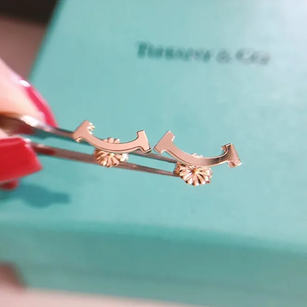 エレガント ティファニー T スマイル ピアス コピー tf25481