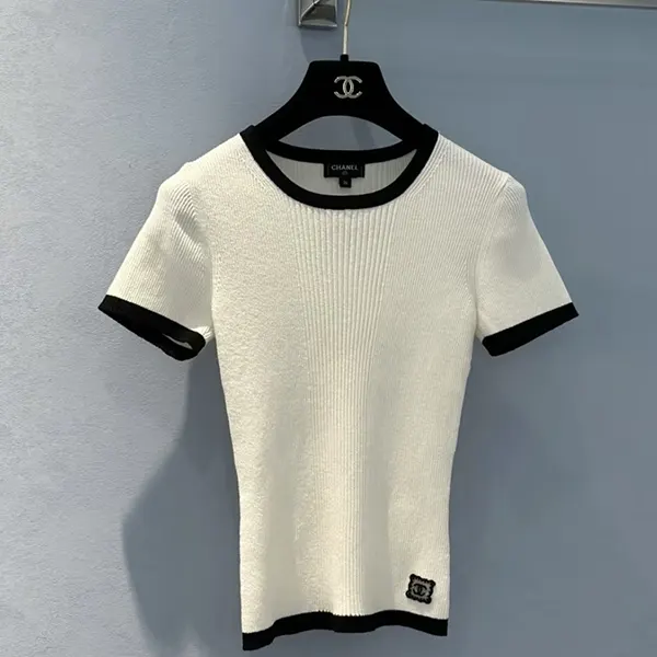 今季新作シャネル トップス Tシャツ CCロゴ P79495 K11480 NAEEL