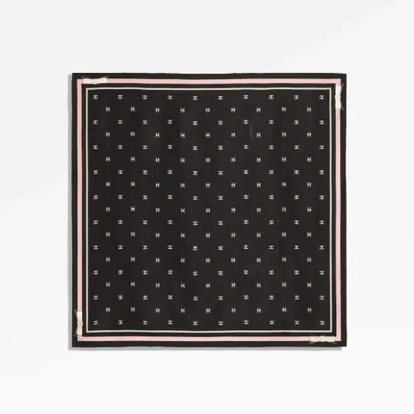 累積売上総額第１位！【ロゴ好き必見♡】シャネル コピー スカーフ 総柄 AAA777-B19447-NAFFW