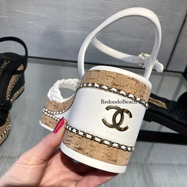 日本よりお得に！【カゴバックと相性抜群】★シャネル★サンダル コピー★25P限定 25051417