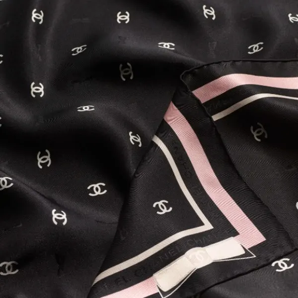 累積売上総額第１位！【ロゴ好き必見♡】シャネル コピー スカーフ 総柄 AAA777-B19447-NAFFW