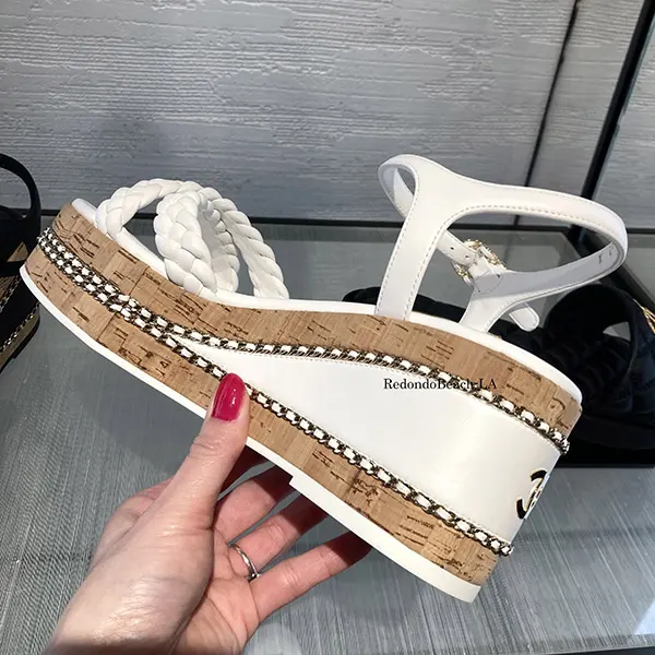 日本よりお得に！【カゴバックと相性抜群】★シャネル★サンダル コピー★25P限定 25051417