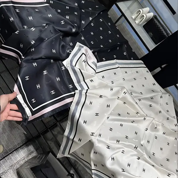 累積売上総額第１位！【ロゴ好き必見♡】シャネル コピー スカーフ 総柄 AAA777-B19447-NAFFW