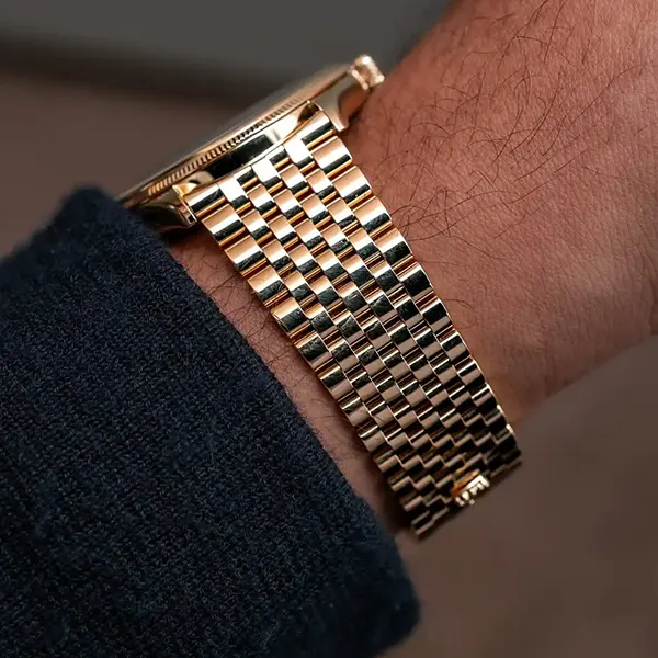 ★話題沸騰★ロレックス 1908 イエローゴールド ポリッシュ仕上げ 52508