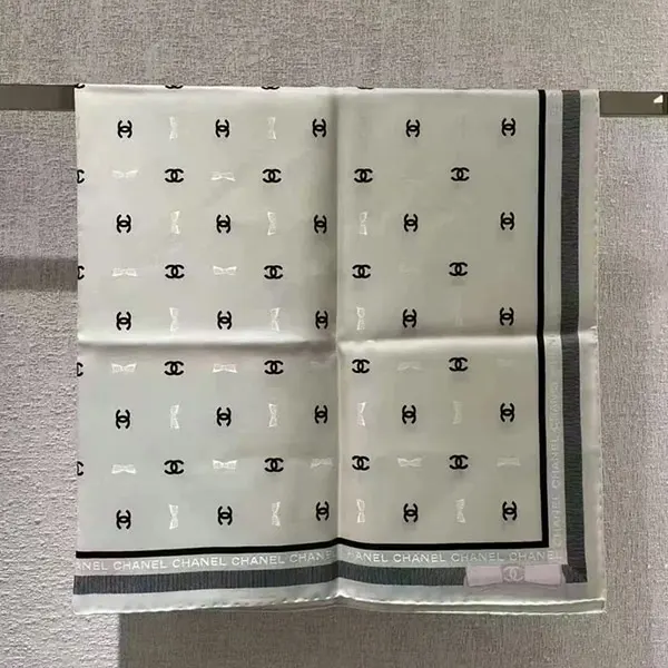 累積売上総額第１位！【ロゴ好き必見♡】シャネル コピー スカーフ 総柄 AAA777-B19447-NAFFW
