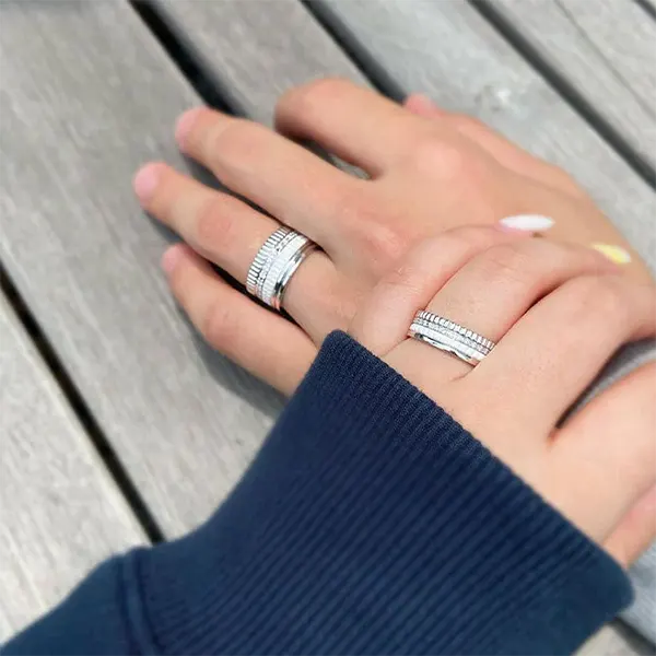 ブシュロン キャトル ダブルホワイト ダイヤモンド リング コピー ラージ JRG03288