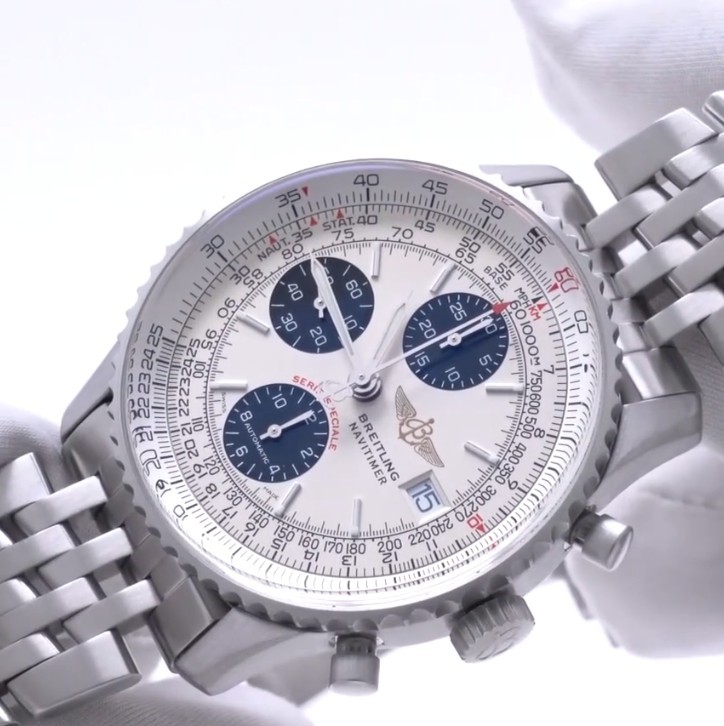 ブライトリング スーパーコピー ナビタイマー ファイターズ A153GFTNP