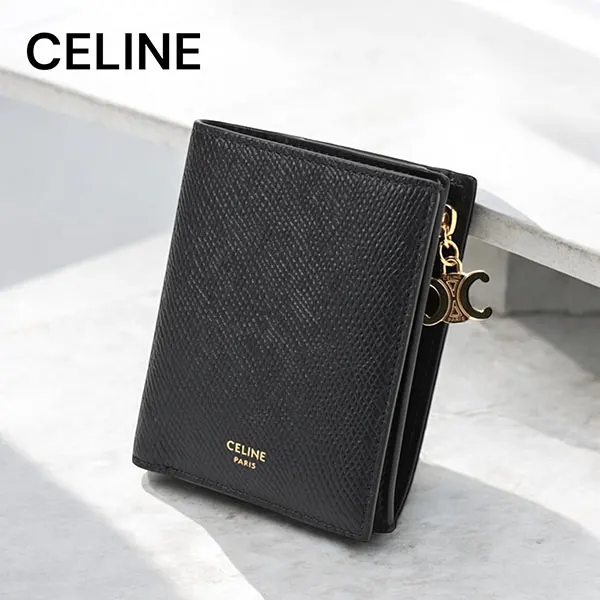 すぐ届セリーヌ コンパクトウォレット 偽物 チャーム グレインドカーフスキン 10M103FVO.38NO