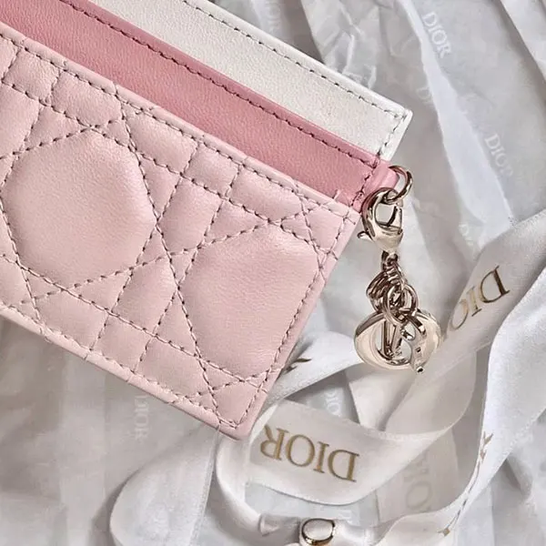 【追跡付き発送で安心】ディオール カードフォルダー ピンク コピー 可愛い 実用的 S0974OBWU_M03I