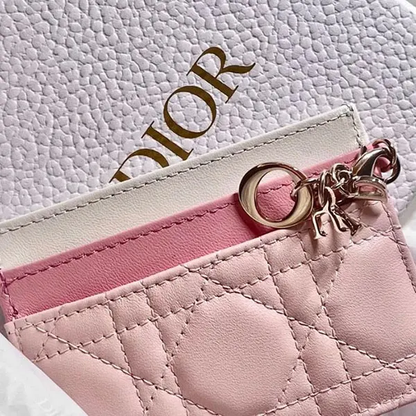 【追跡付き発送で安心】ディオール カードフォルダー ピンク コピー 可愛い 実用的 S0974OBWU_M03I
