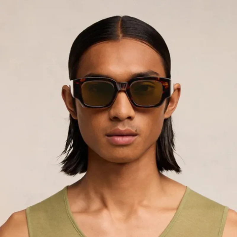 パロディアミ パリス AMI DE COEUR クラシカル サングラス パロディ 4色 ami0616