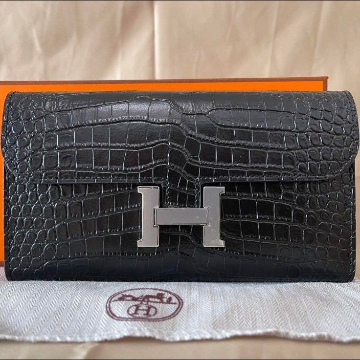 エルメス クロコダイルレザー 二つ折り財布 金具がシルバー 25071401