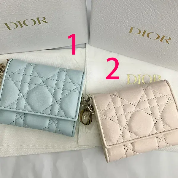 ディオール 偽物 ラムスキン バイカラー財布 Compact Wallet S0181ONIW