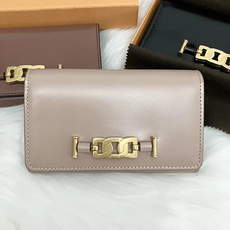 トッズ スーパーコピー Tタイムレス 三つ折り財布 3色 XAWCHNB3300KETS203