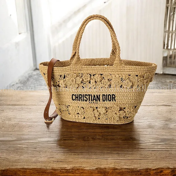 ディオール パニエ ラフィア フラワー カゴバッグ 偽物 M1328CCOZ