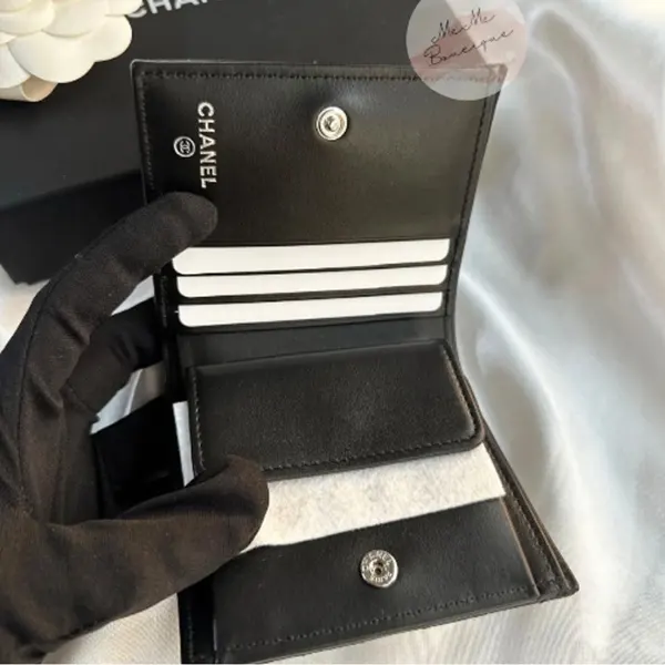 シャネル シンプル折りたたみ財布 コピー AP4487 B20066 NAGEP