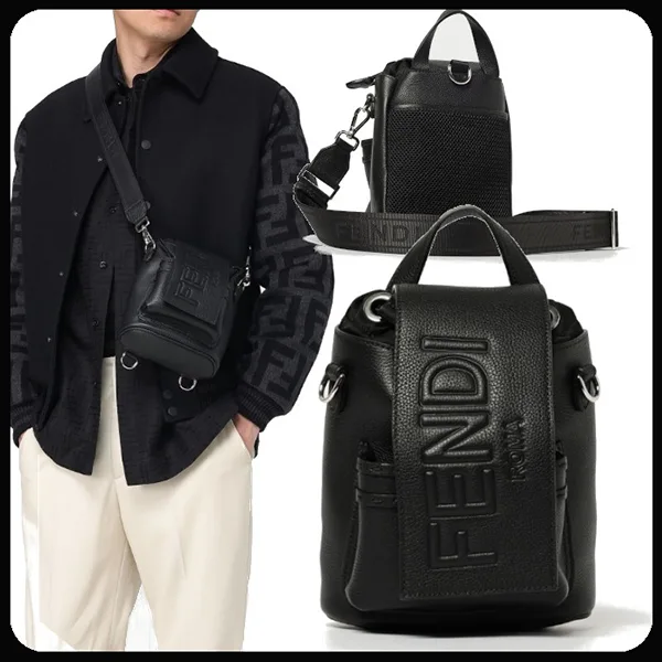 フェンディ Roma 偽物 レザー フェンディ ストライク ミニ 7VZ086AMACF0GXN