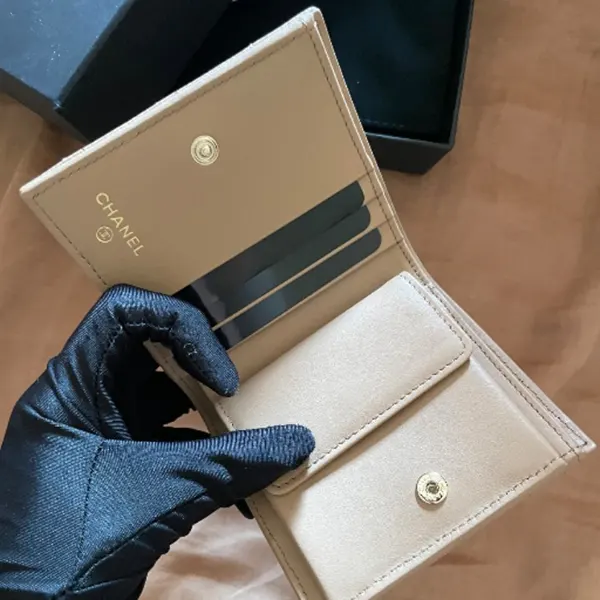 シャネル シンプル折りたたみ財布 コピー AP4487 B20066 NAGEP
