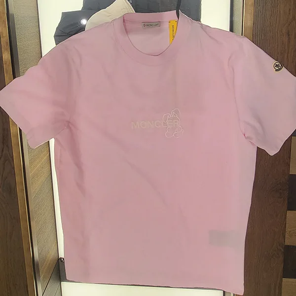 モンクレール うさぎFRGMTレタリングTシャツ【各色】K109U8C