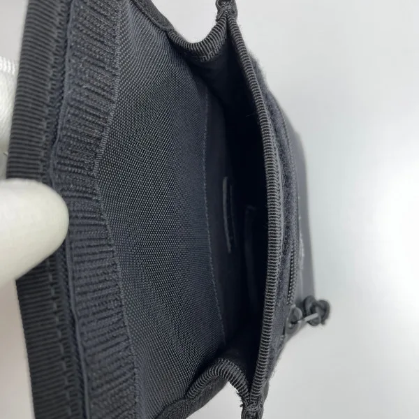 希少色バレンシアガ EXPLORER クロスバック 偽物 655982 2JMJX