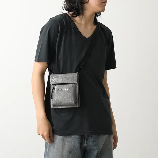 【かわいくて上品♪】バレンシアガ ショルダーバッグ パチモン 655982 1VG7X EXPLORER