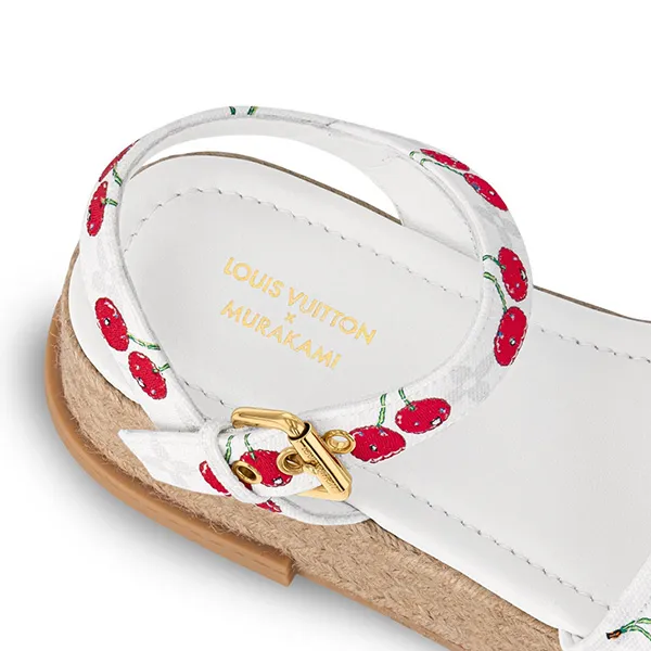 ルイヴィトン x TM*Maya さくらんぼ＆モノグラム プラットフォームサンダル 偽物 1AHNSL