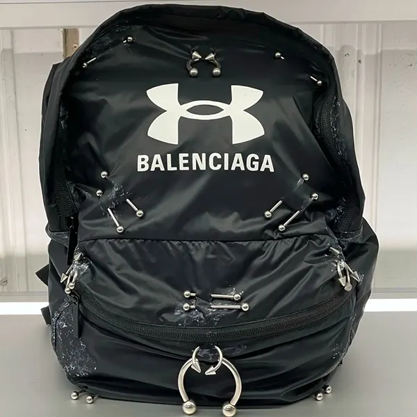 n級バレンシアガ × アンダーアーマー コラボ n級品 バックリュック 8117602