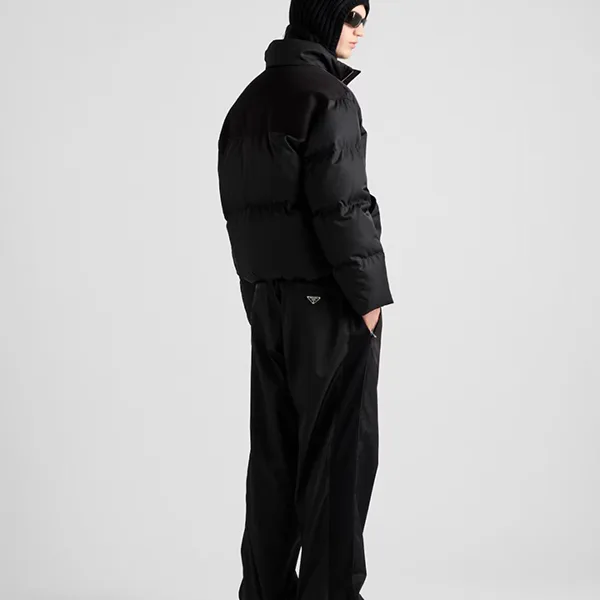 プラダ クロップド 偽物★Re-Nylon ダウンジャケット★全色 SGC584