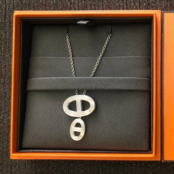 エルメス シェーヌ・ダンクル 24 コピー ペンダント H114303B00