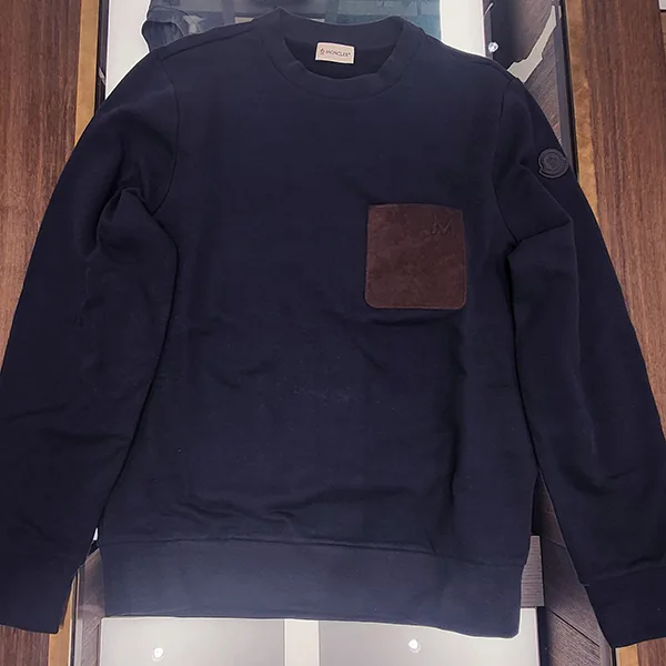 モンクレール 偽物 カシミヤ混 ポケット付きスウェットシャツ K20918G0002589ANG778