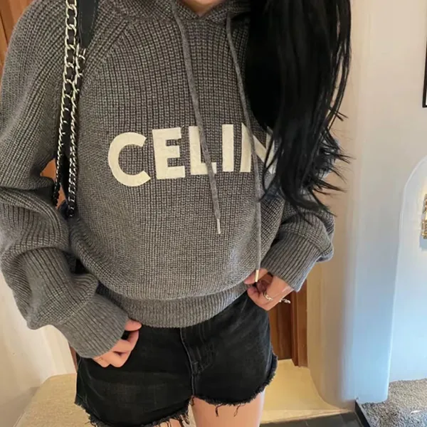 セリーヌ★可愛いリボンひもロゴフーディ 偽物 2A36T423P1