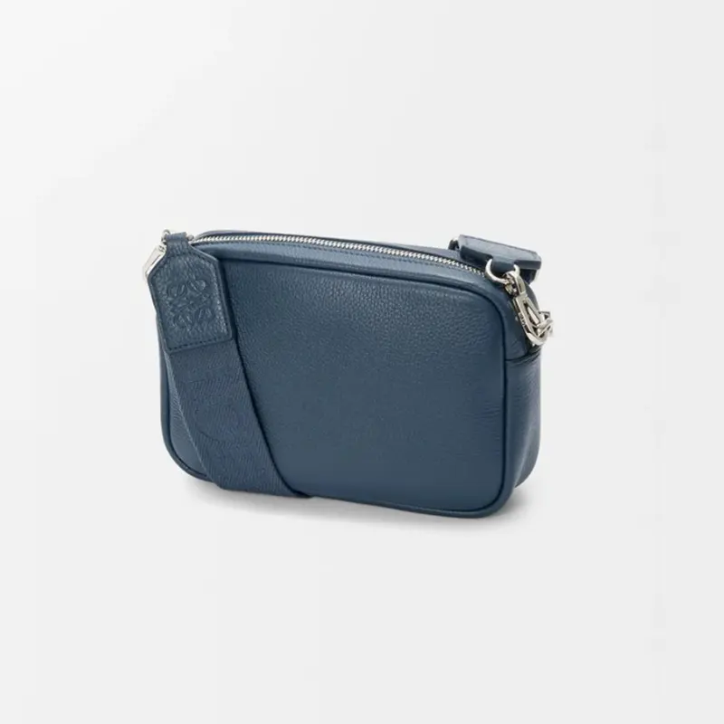 ロエベ n級品 ペブル メッセンジャーバッグ スモール 4色 ly1251545