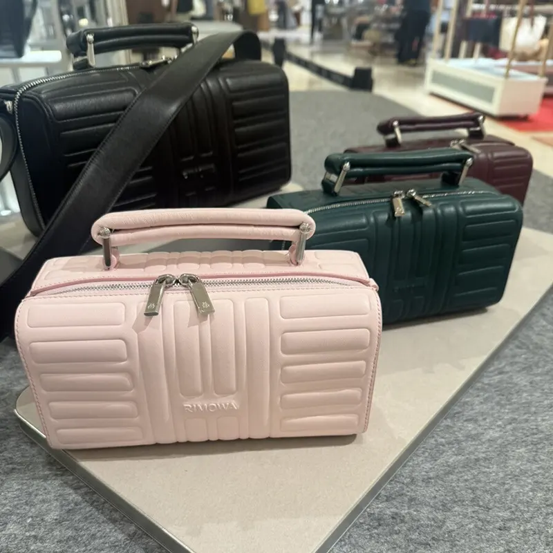 並行輸入品 リモワ レザー 2WAY グルーヴ クロスボディバッグ スモール 5色 rmw521414