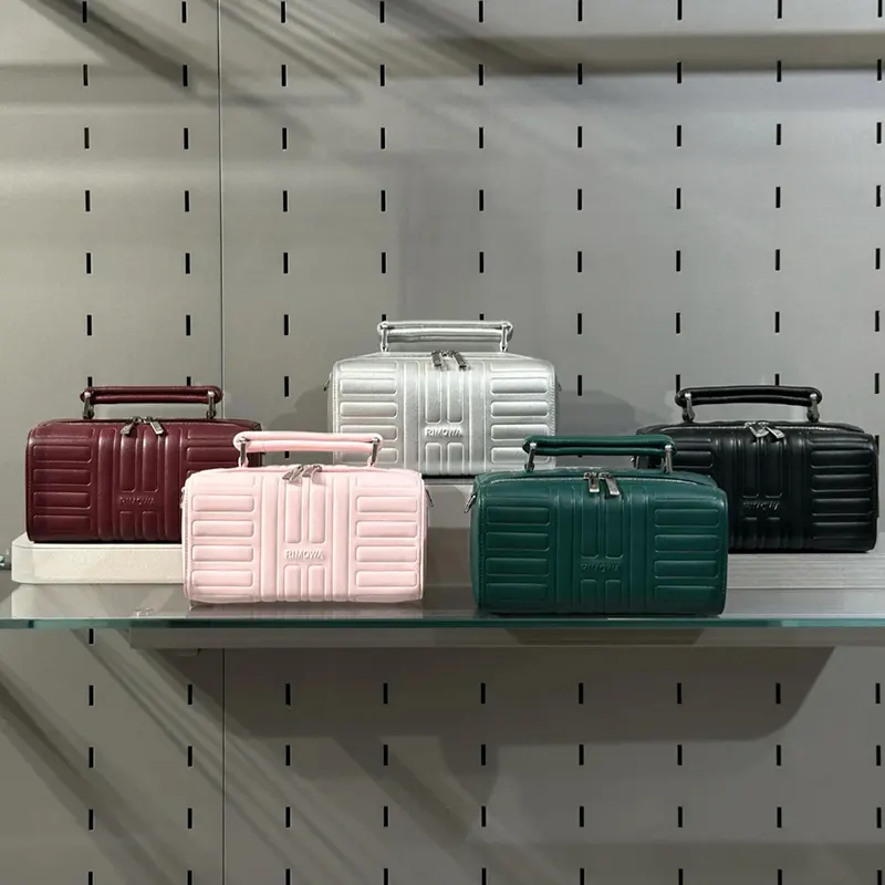 並行輸入品 リモワ レザー 2WAY グルーヴ クロスボディバッグ スモール 5色 rmw521414