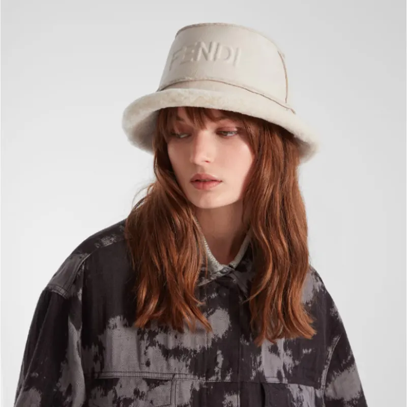 人気No1フェンディ ナッパシアリングバケットハット fd666326