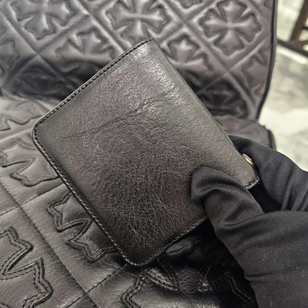 トレンド感たっぷりクロムハーツ ドクターディジャコモ 偽物 タイニー CHクロス レザーウォレット 財布 ch251144