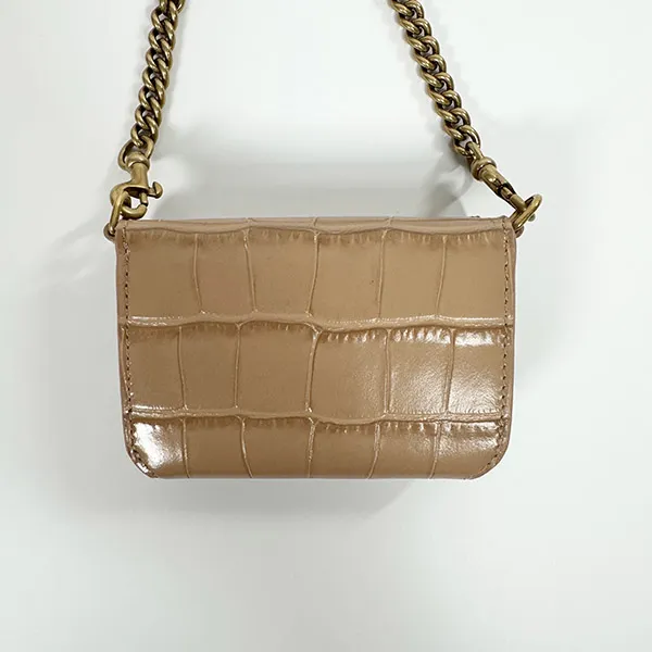 最安値挑戦【国内即発】バレンシアガ コピー/CASH クロコ チェーン付き三つ折り財布 6181451LRRM4623