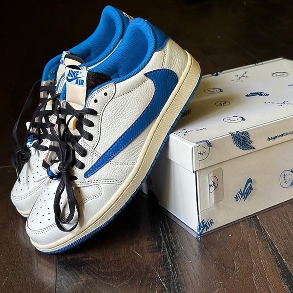 ナイキ×トラヴィススコット x FRAGMENT Air Jordan 1 Low OG SP DM7866-104