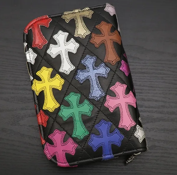 クロムハーツ セメタリークロス オーガナイザー ラウンドファスナー トラベルケース キルト マルチカラー ch251142