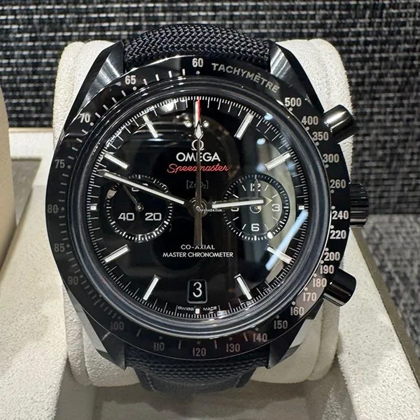 トレンド感たっぷりオメガ スピードマスター 偽物 ムーンウォッチ ダークサイド オブ ザ ムーン アポロ8