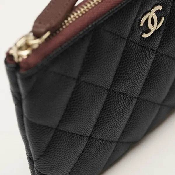 《大人気》シャネル  クラシック スモール ジップ ポーチ AP4020 Y33352 C3906