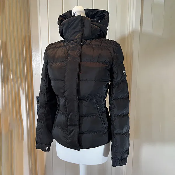 プラダ 大人気モデル 29X544 ダウンジャケット スーパーコピー c25103113