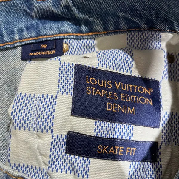 ★日本!!人気！ルイヴィトン スケートフィットデニムパンツ 1AGIXM