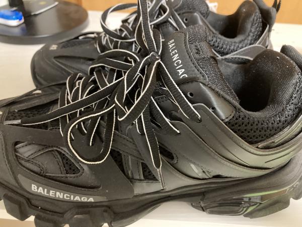 バレンシアガ トラック 偽物 TRACK トレーナー 人気ボリュームスニーカー 9071807